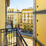 Casa Al Rettifilo Con Terrazzo * Neapol