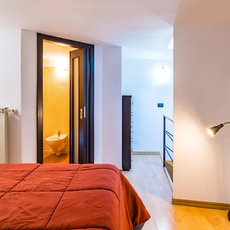 Casa Al Rettifilo Con Terrazzo * Nápoly
