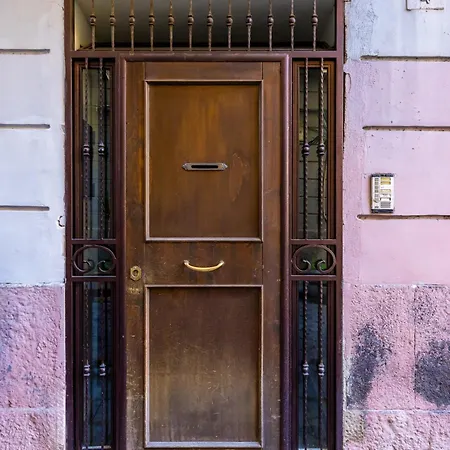 Casa Al Rettifilo Con Terrazzo * Nápoly