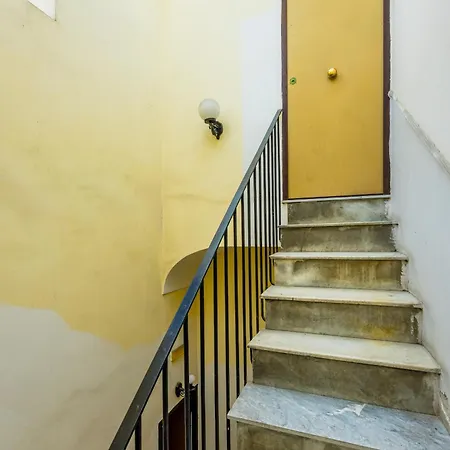 Casa Al Rettifilo Con Terrazzo Nápoly