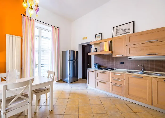 Casa Al Rettifilo Con Terrazzo Апартаменты *