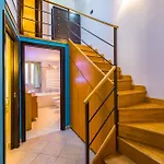Casa Al Rettifilo Con Terrazzo * Neapel