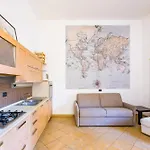 Casa Al Rettifilo Con Terrazzo Lägenhet *