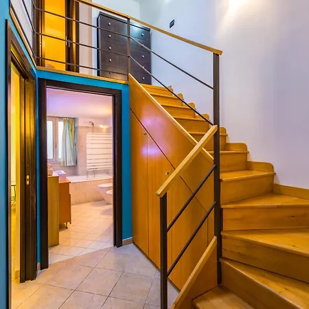 Casa Al Rettifilo Con Terrazzo * Неаполь