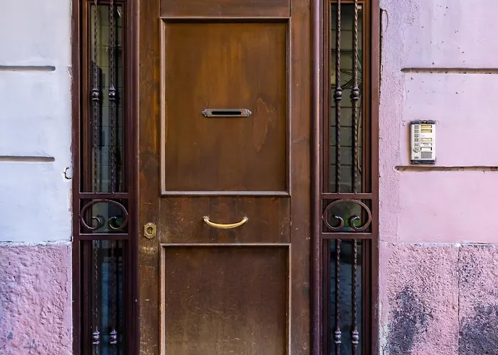 Casa Al Rettifilo Con Terrazzo * Napoli